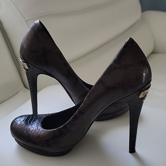 TORY BURCH Snake Print 5 inch Stiletto Heels SZ 8.5 - Picture 10 of 12